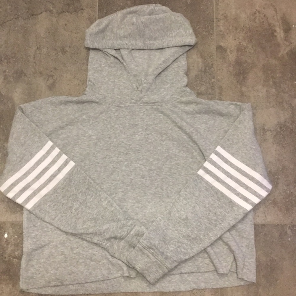 grey cropped sweatshirt